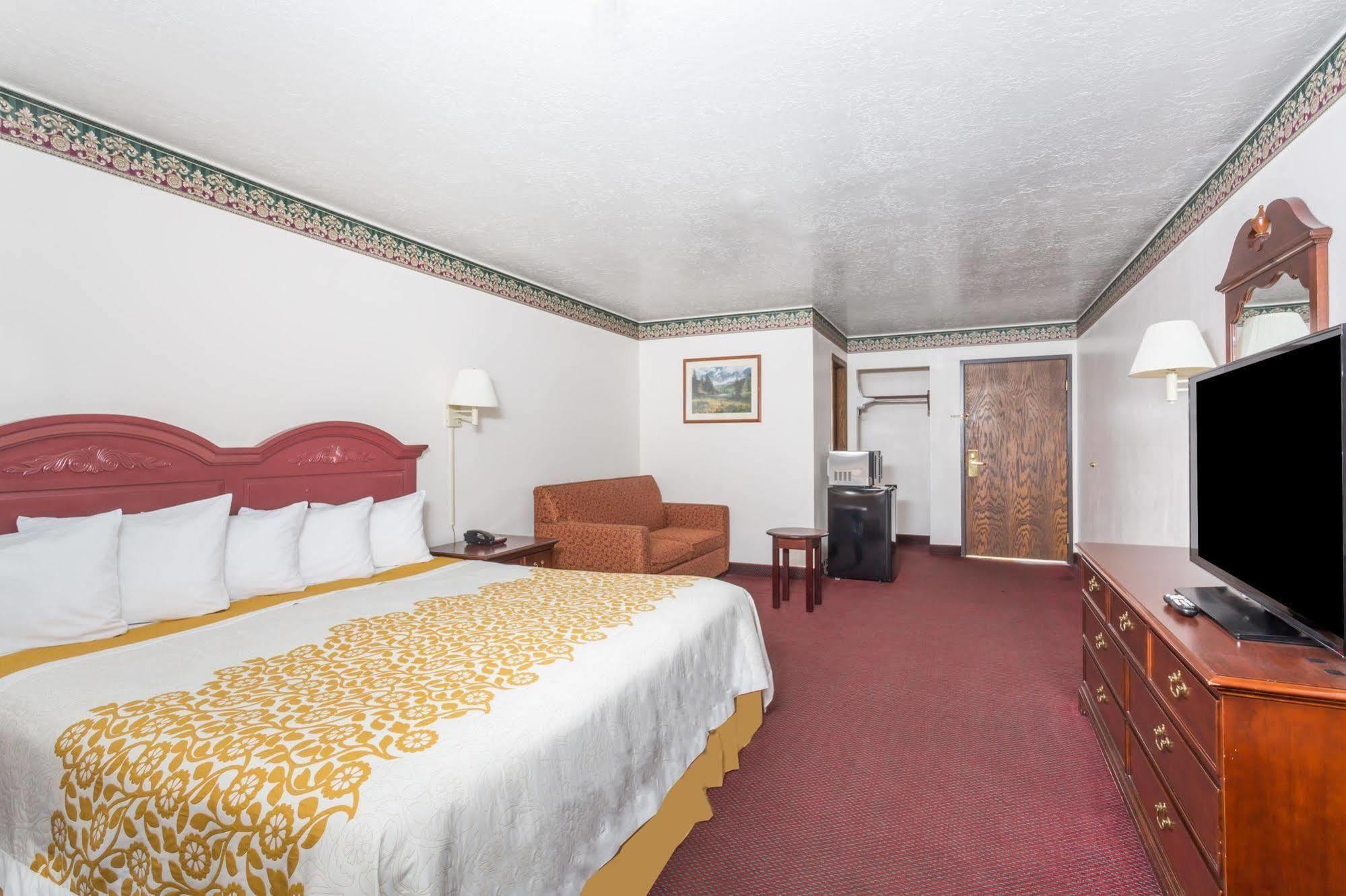 Days Inn By Wyndham Evanston Wy Esterno foto